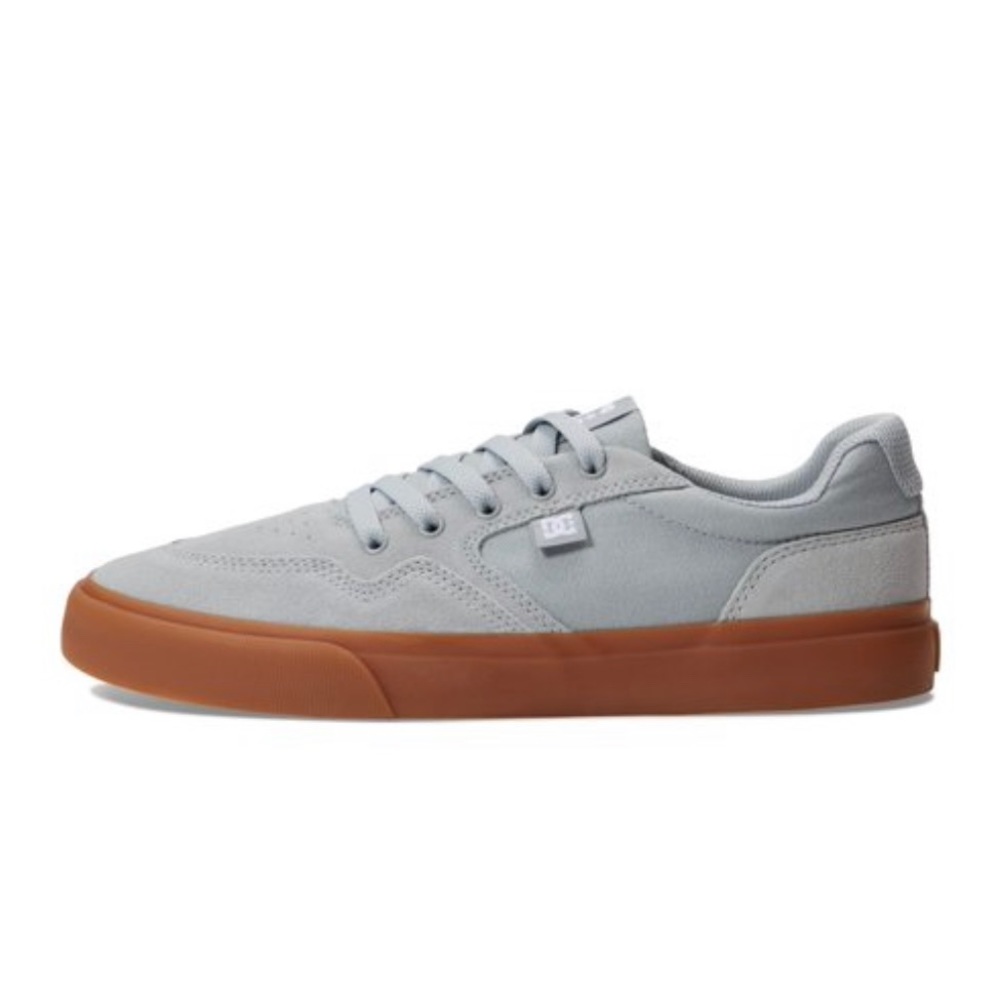 New in Box! DC Rowlan Shoes. Size 8.5 Mens.